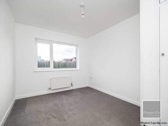 Additional Property Image 3 bedroom Chalet for sale in Norwich 8