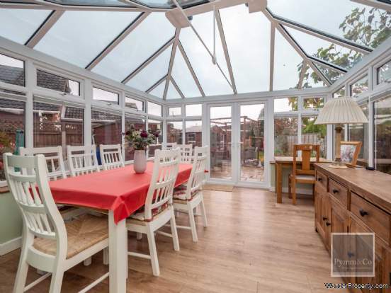 Additional Property Image 3 bedroom Chalet for sale in Norwich 2