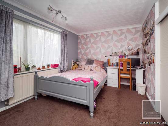 Additional Property Image 3 bedroom Chalet for sale in Norwich 5
