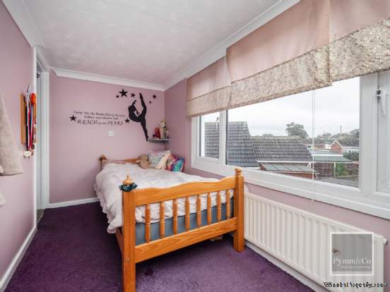 Additional Property Image 3 bedroom Chalet for sale in Norwich 8