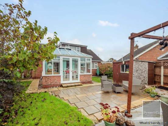 Additional Property Image 3 bedroom Chalet for sale in Norwich 11