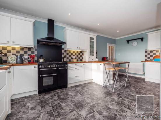 Additional Property Image 3 bedroom Detached Bungalow for sale in Great Yarmouth 3