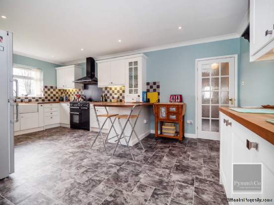 Additional Property Image 3 bedroom Detached Bungalow for sale in Great Yarmouth 4