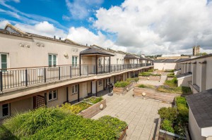 2 bedroom Apartment to rent in Bath