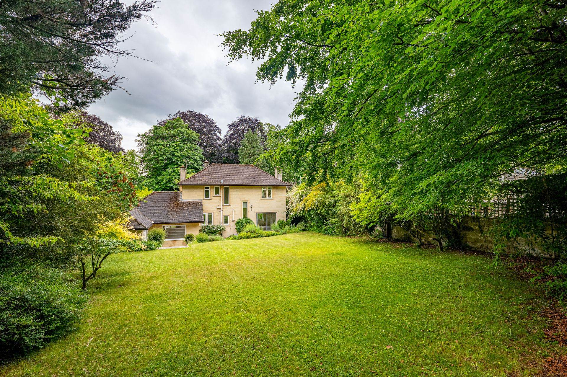 Additional Property Image 5 bedroom House to rent in Bath 4