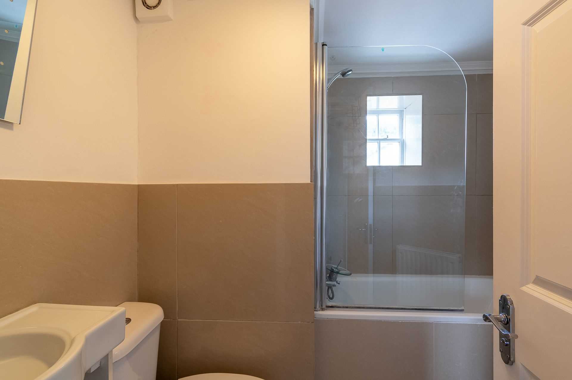 Additional Property Image 2 bedroom Apartment to rent in Bath 12