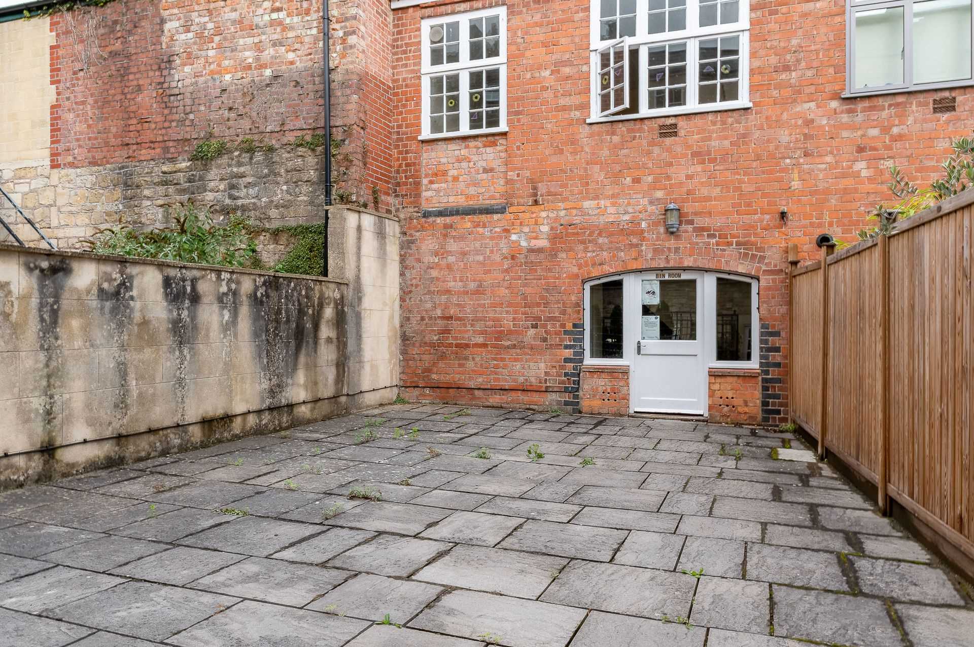 Additional Property Image 2 bedroom Apartment to rent in Bath 15
