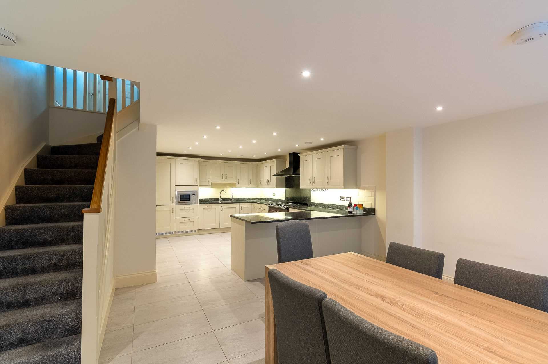 Additional Property Image 4 bedroom House to rent in Bath 2