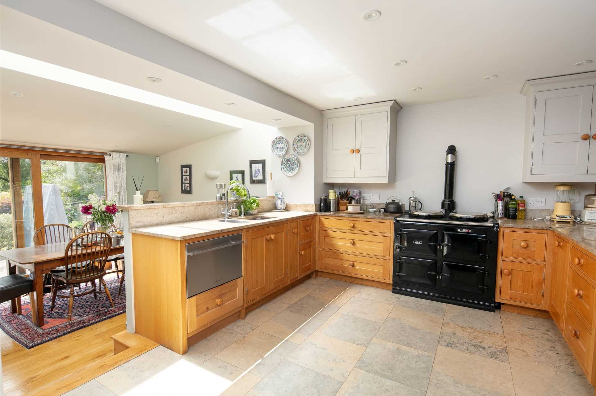 Additional Property Image 4 bedroom House to rent in Bath 4