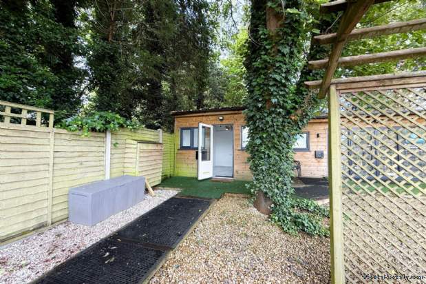 Additional Property Image 0 bedroom Studio to rent in Bristol 7