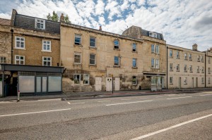 1 bedroom Apartment to rent in Bath