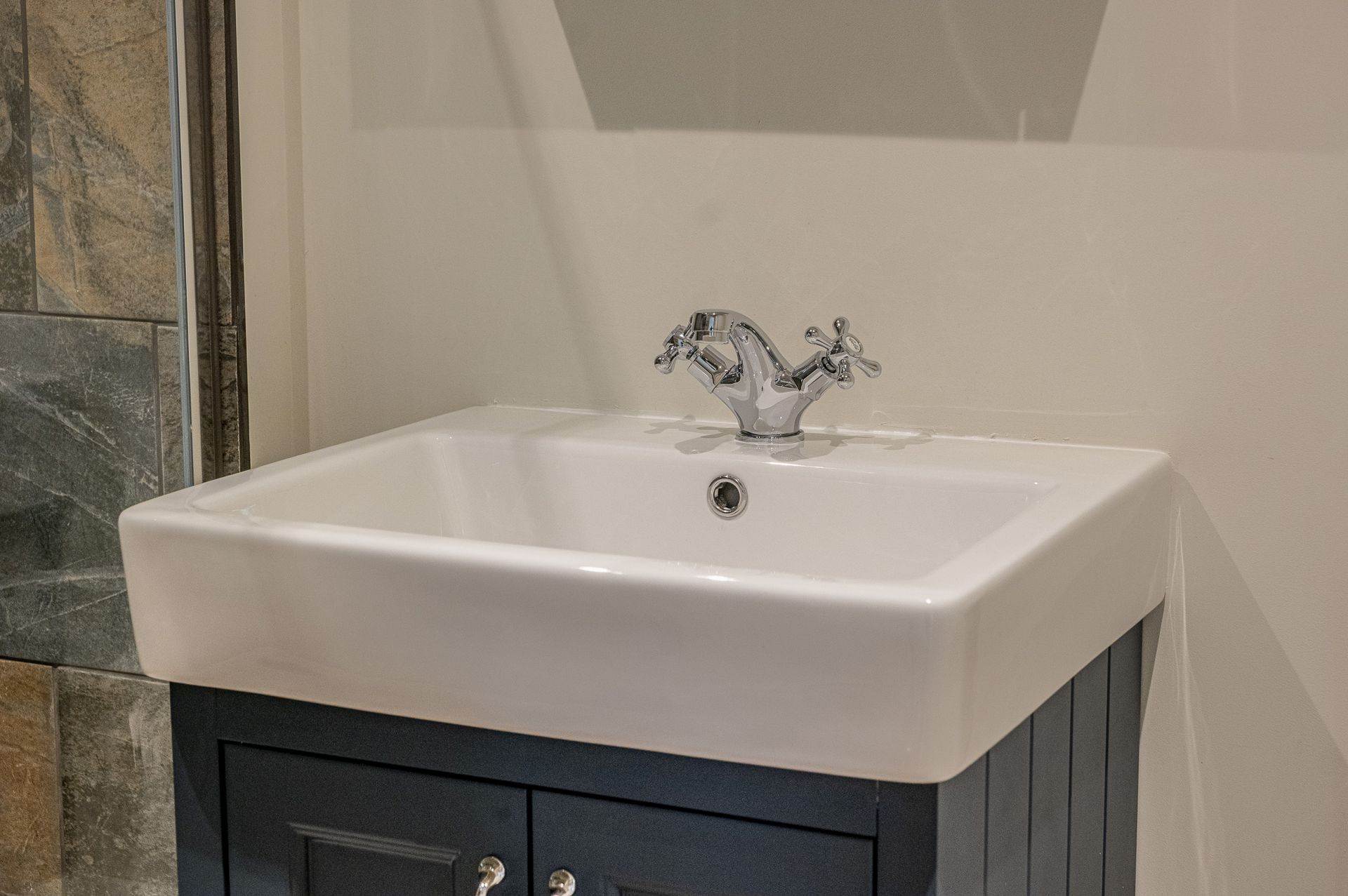 Additional Property Image 1 bedroom Apartment to rent in Bath 11