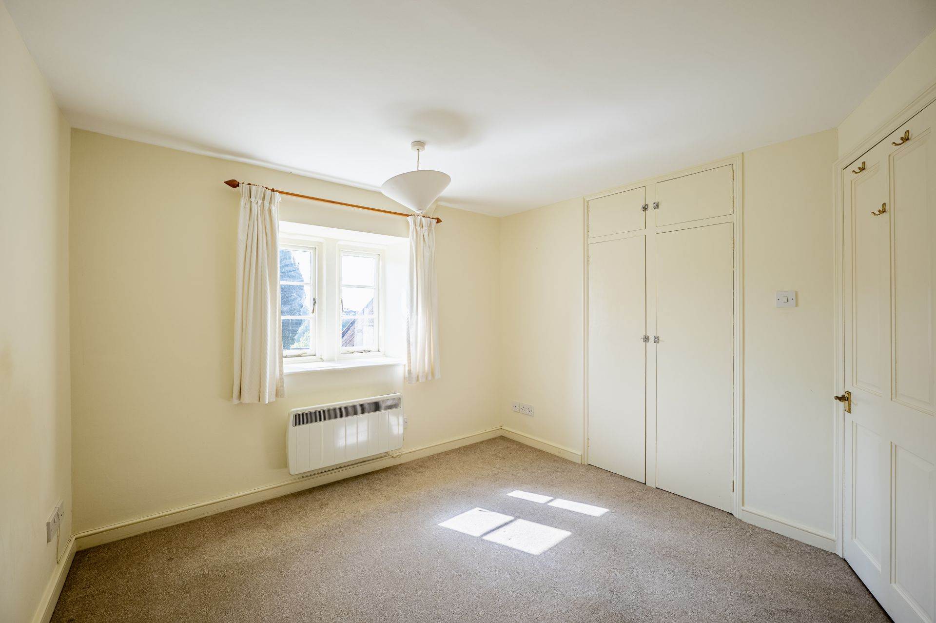 Additional Property Image 2 bedroom House to rent in Bath 7