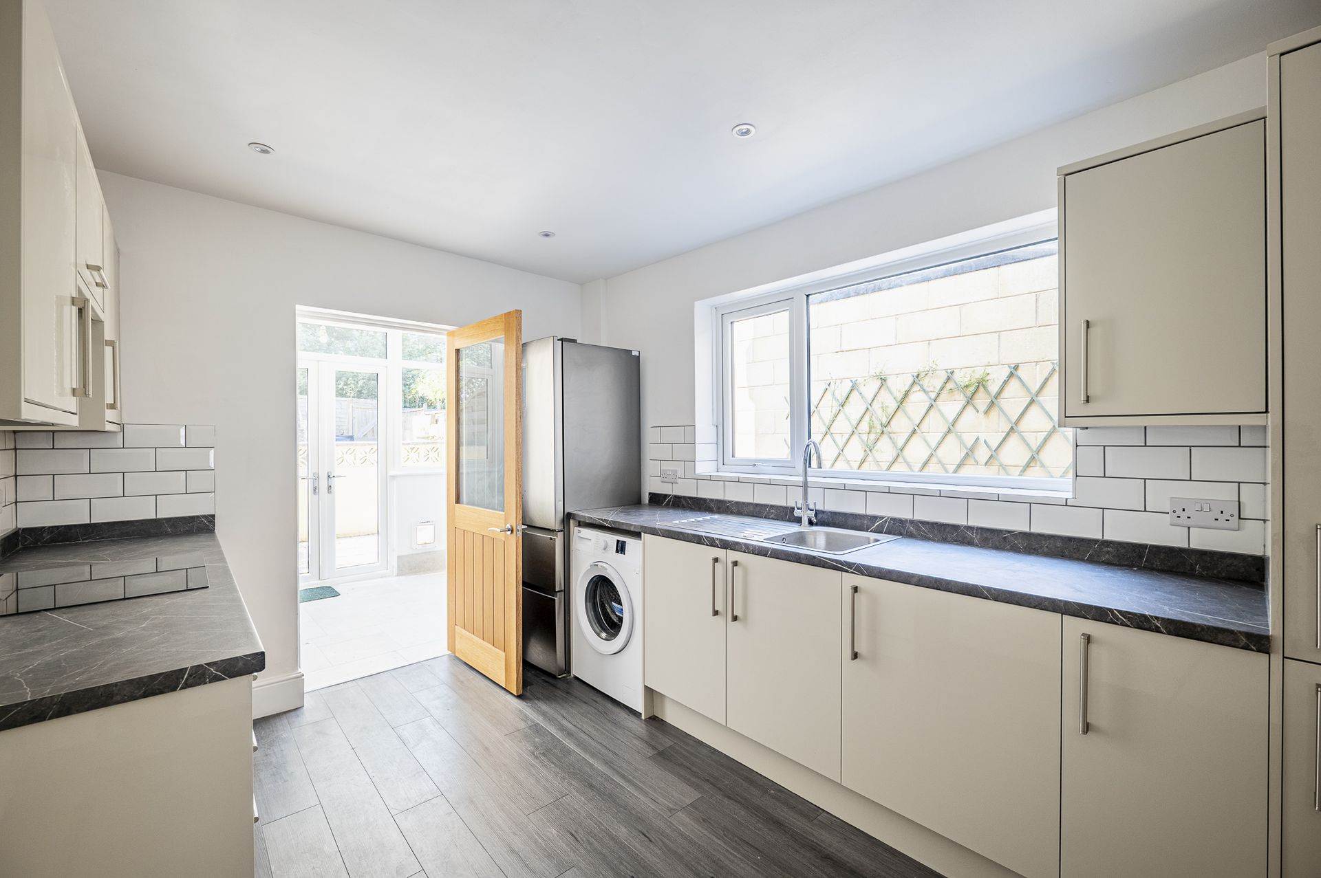 Additional Property Image 4 bedroom House to rent in Bath 3