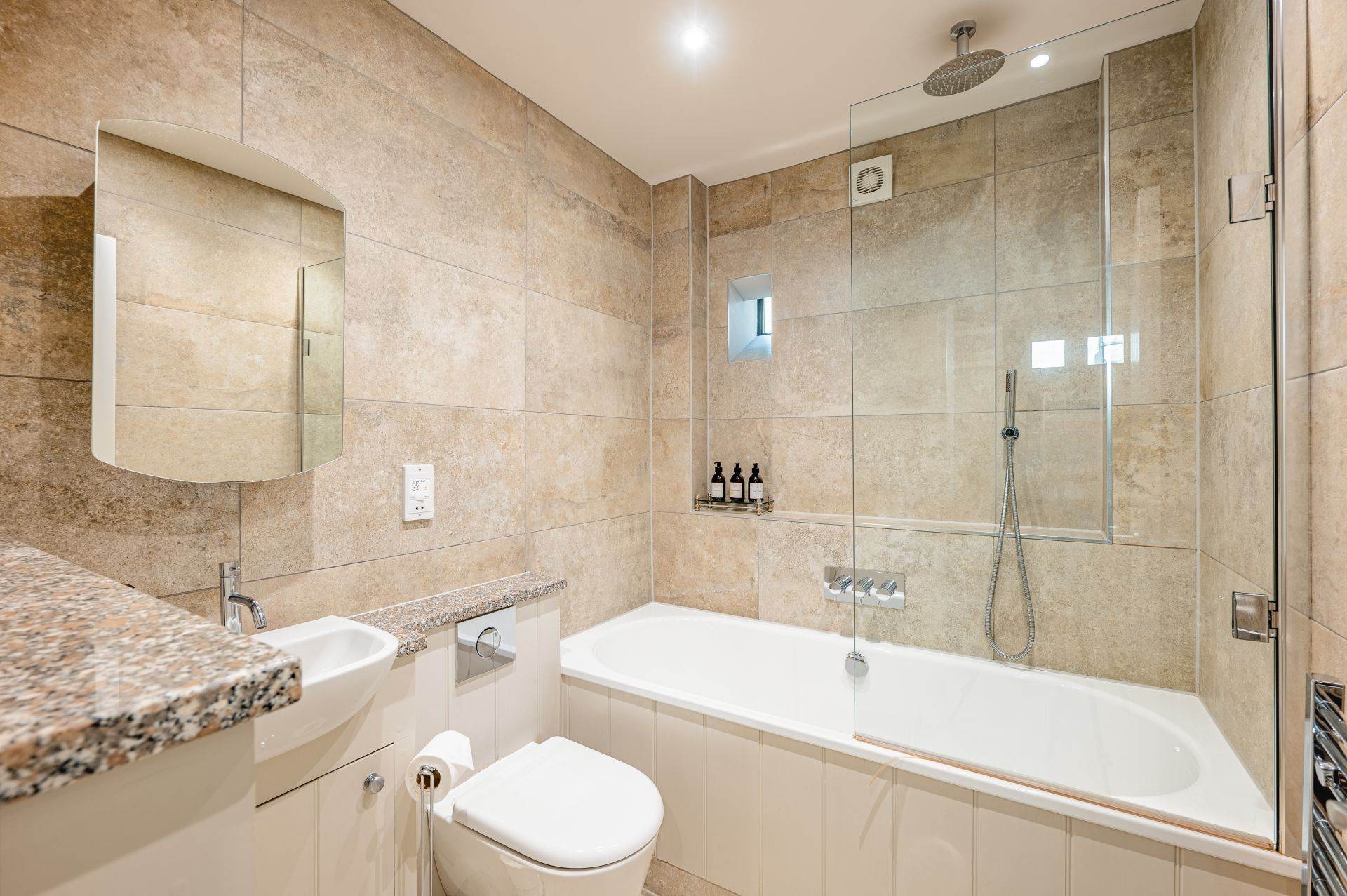 Additional Property Image 1 bedroom House to rent in Bath 11