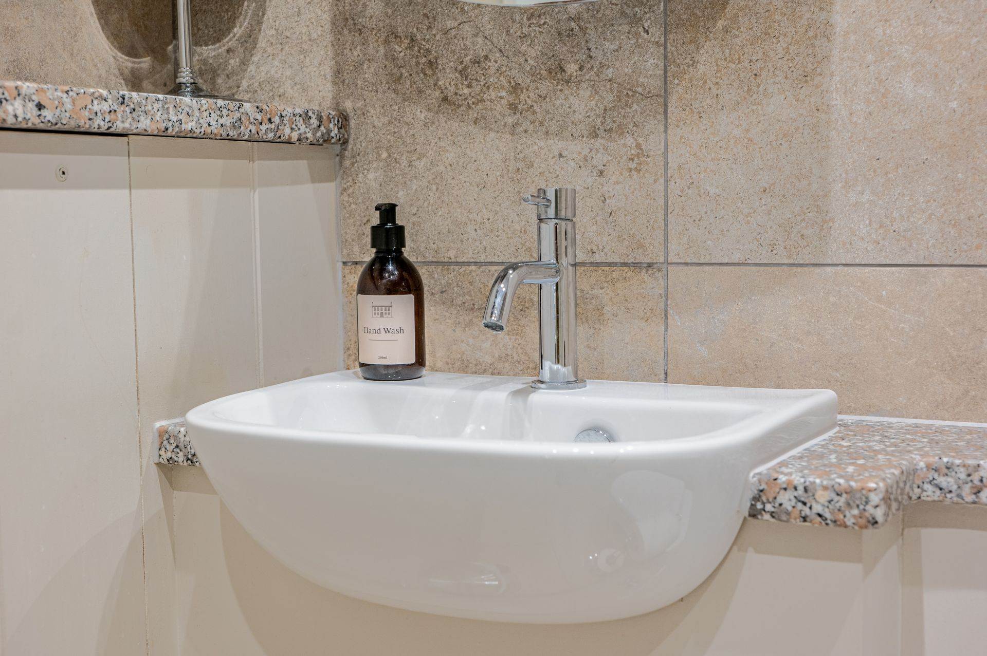 Additional Property Image 1 bedroom House to rent in Bath 12