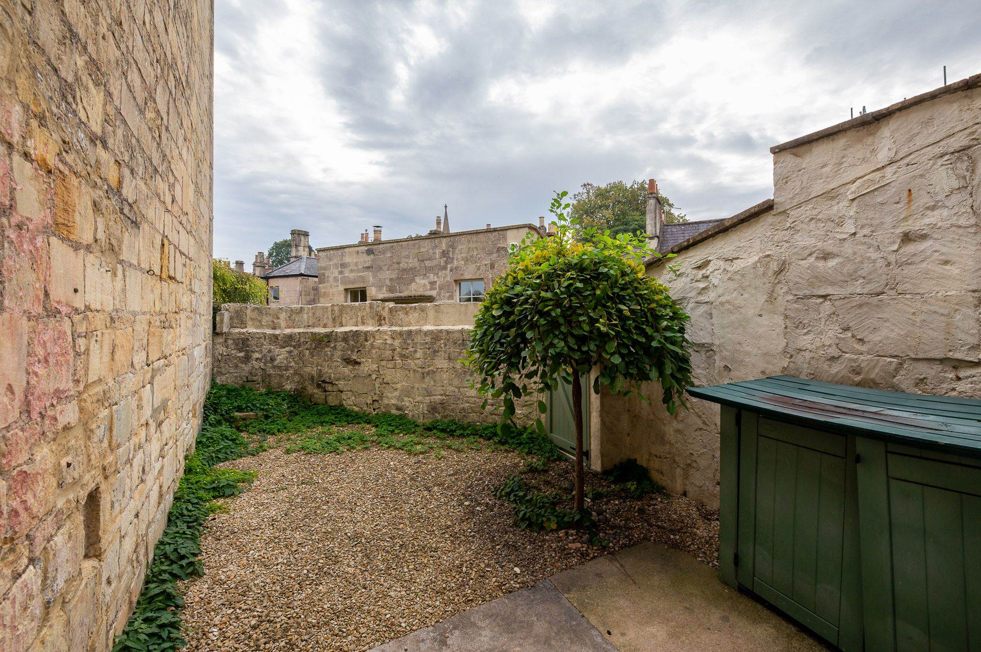 Additional Property Image 3 bedroom House to rent in Bath 5