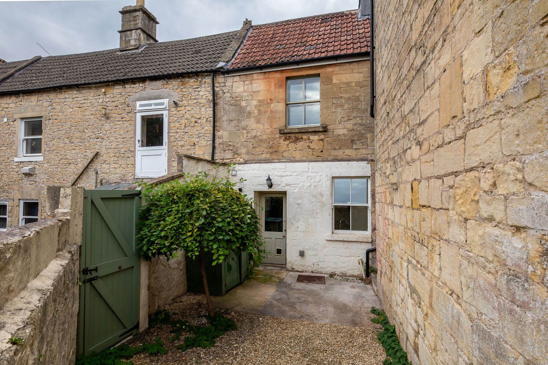 Additional Property Image 3 bedroom House to rent in Bath 6