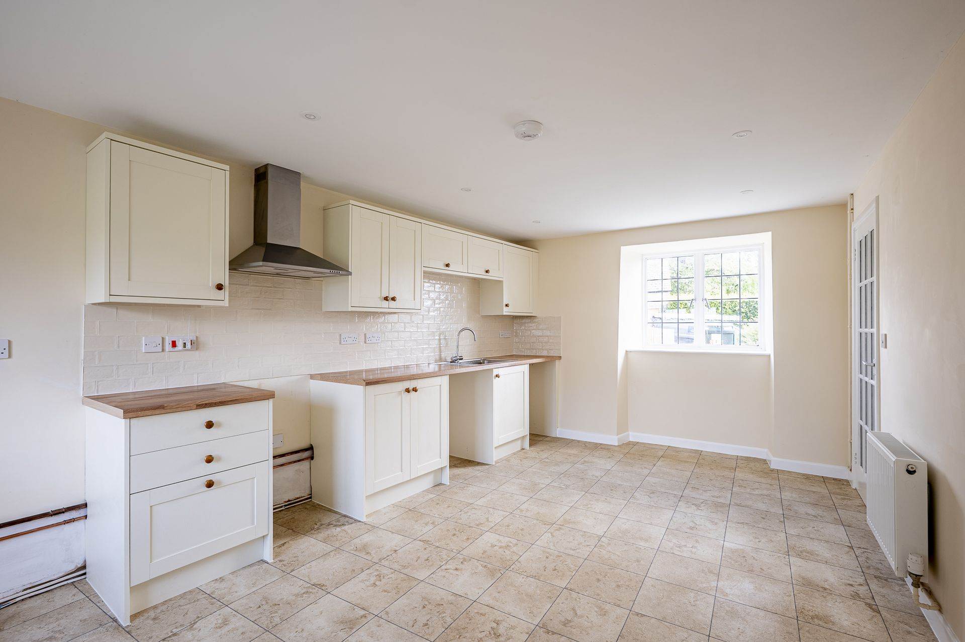 Additional Property Image 3 bedroom House to rent in Badminton 5