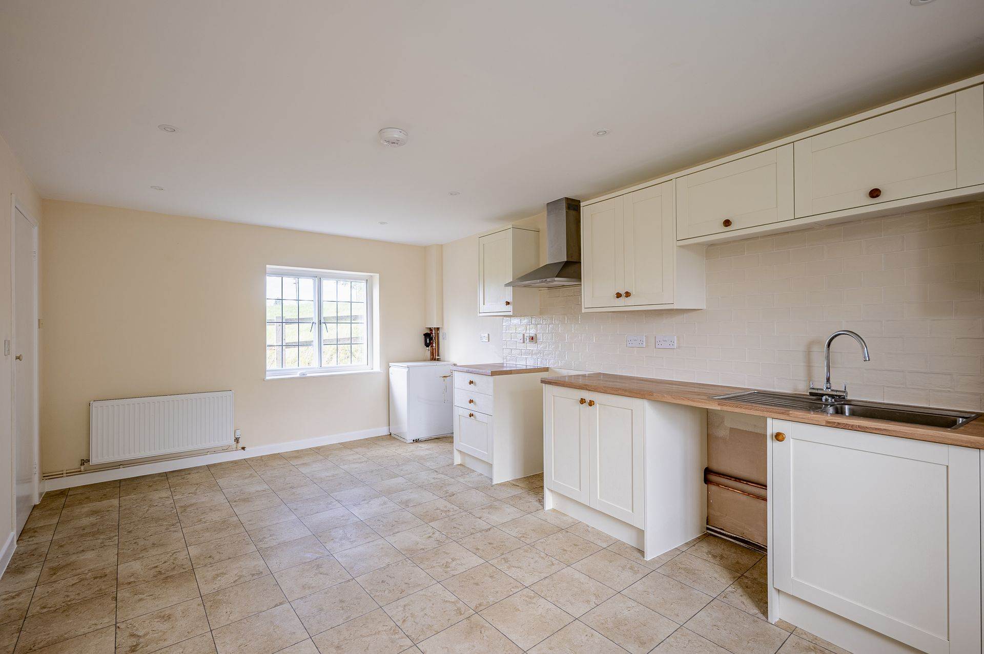 Additional Property Image 3 bedroom House to rent in Badminton 7