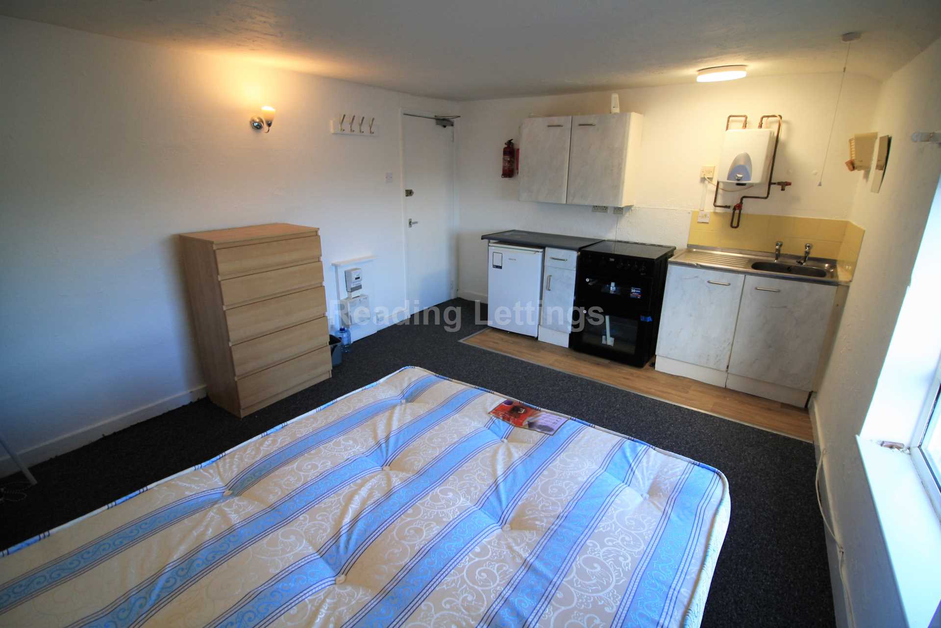 Additional Property Image 1 bedroom Studio to rent in Reading 3