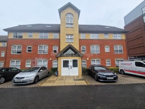 2 bedroom Apartment to rent in Reading