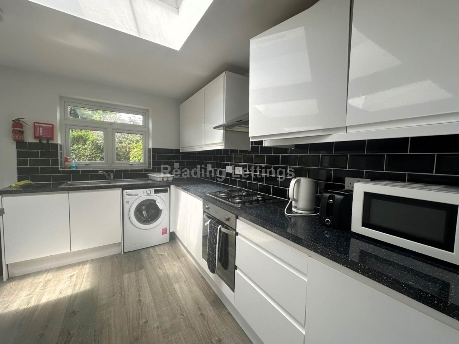 Additional Property Image 6 bedroom Semi Detached to rent in Reading 3