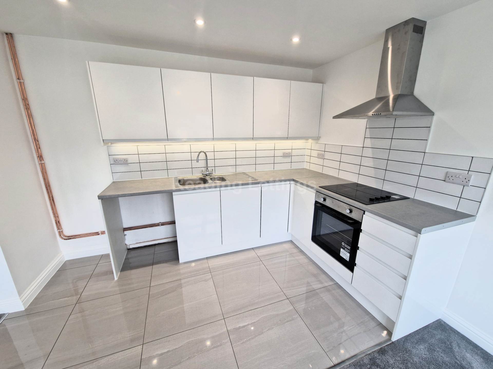 Additional Property Image 3 bedroom Maisonette to rent in Reading 3