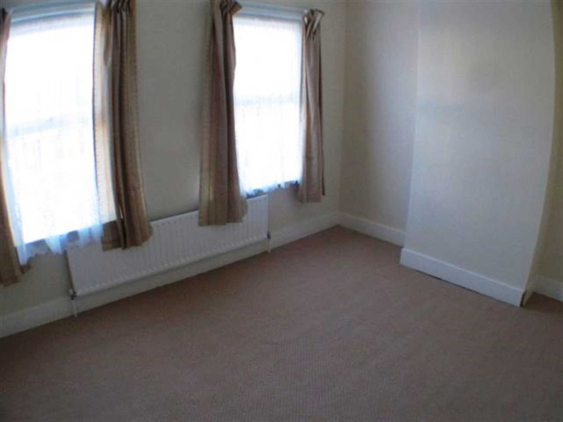 Additional Property Image 3 bedroom Terraced to rent in Reading 10