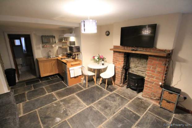 Additional Property Image 1 bedroom Flat for sale in Looe 11