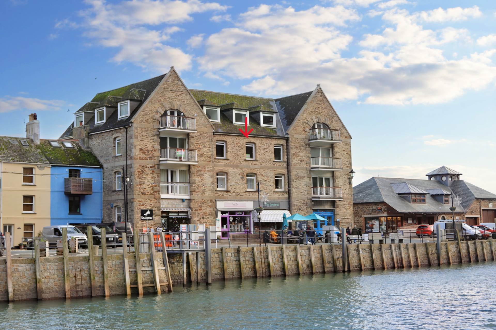 2 bedroom Apartment for sale in Looe