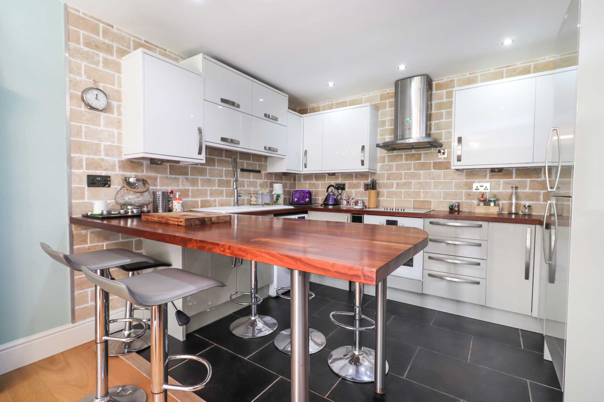 Additional Property Image 2 bedroom Apartment for sale in Looe 6