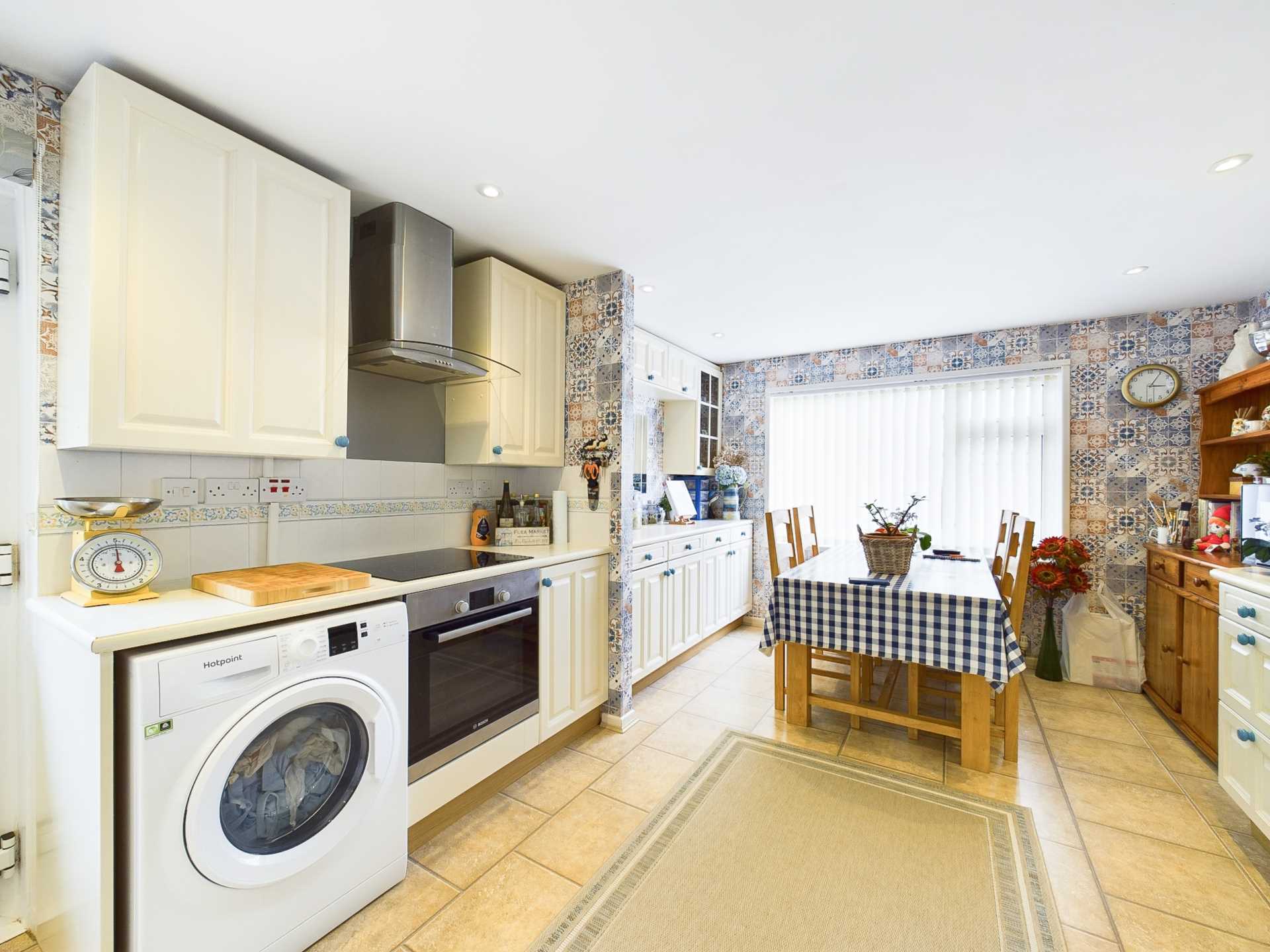 Additional Property Image 4 bedroom Detached Bungalow for sale in Looe 13