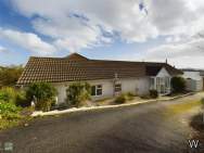 3 bedroom Detached Bungalow for sale in Looe