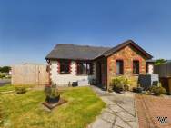 2 bedroom Semi Detached Bungalow for sale in Looe