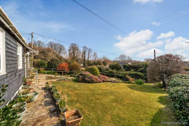 Additional Property Image 2 bedroom Detached Bungalow for sale in Looe 11