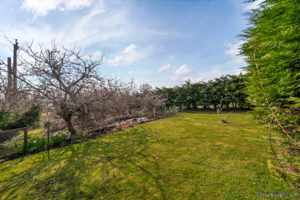 Additional Property Image 2 bedroom Detached Bungalow for sale in Looe 7