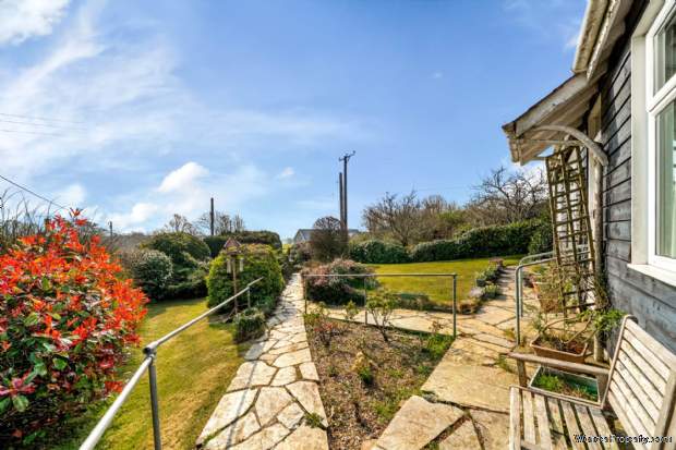 Additional Property Image 2 bedroom Detached Bungalow for sale in Looe 8