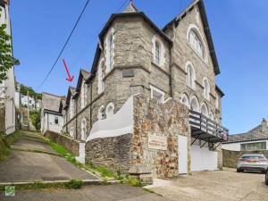 2 bedroom Apartment for sale in Looe