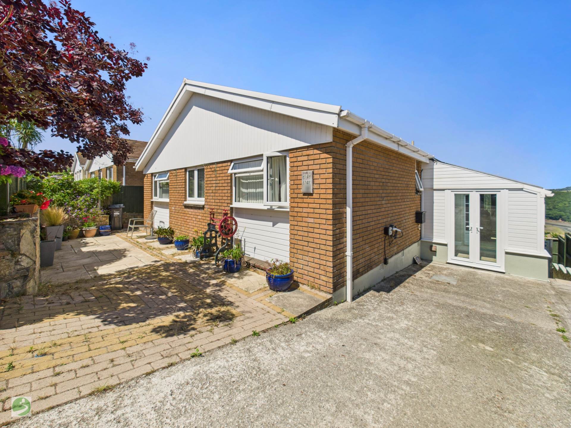 4 bedroom Bungalow for sale in Looe