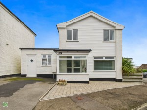 4 bedroom Detached for sale in Looe