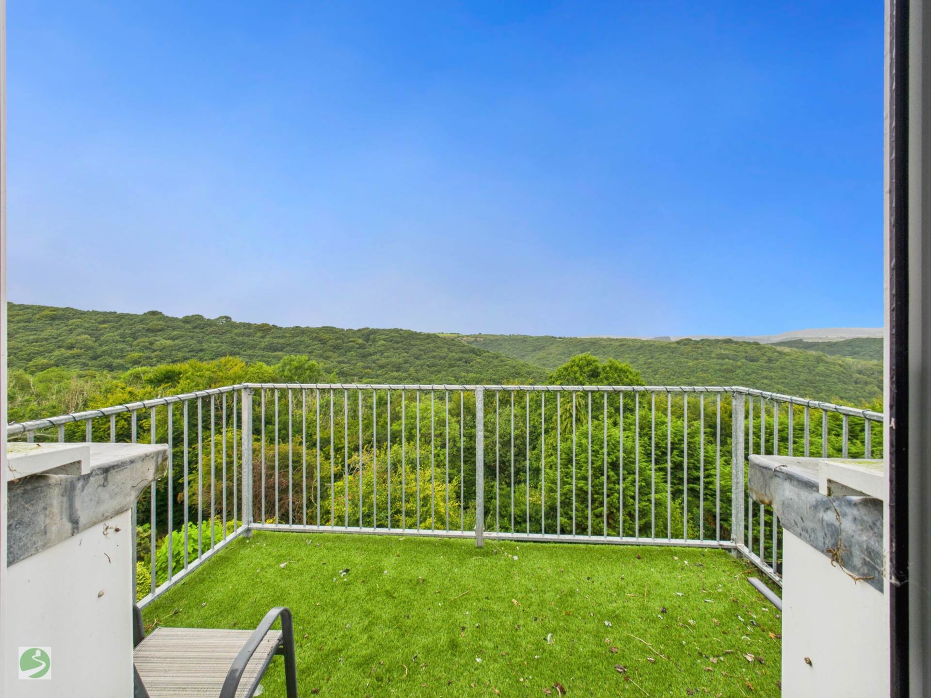 Additional Property Image 9 bedroom Detached for sale in Looe 3