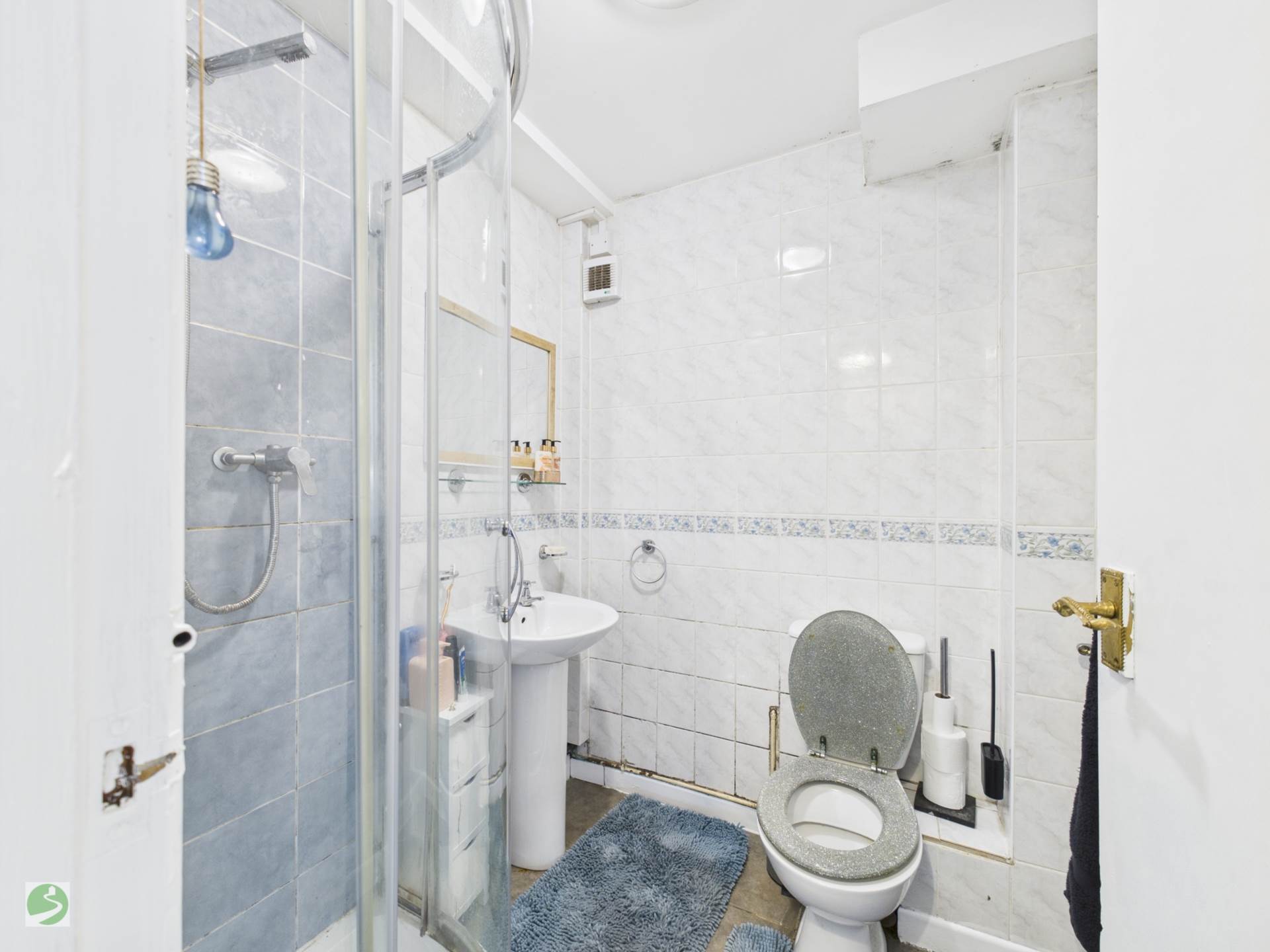 Additional Property Image 1 bedroom Apartment for sale in Looe 10