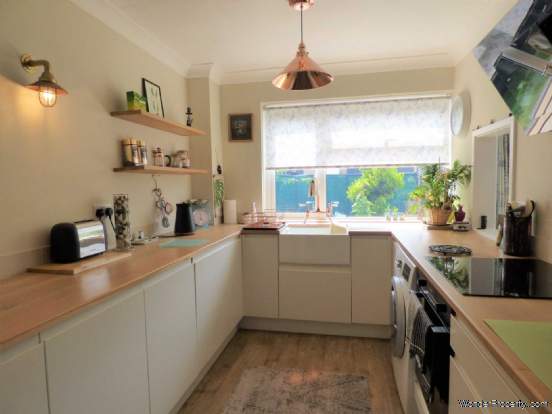 Additional Property Image 2 bedroom Flat for sale in Brixham 2