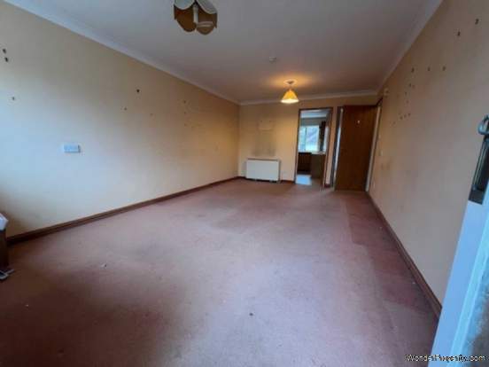 Additional Property Image 1 bedroom Flat for sale in Paignton 2