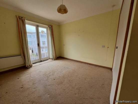 Additional Property Image 1 bedroom Flat for sale in Paignton 4