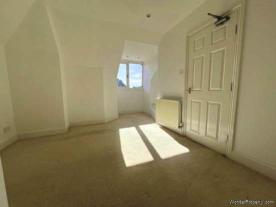 Additional Property Image 2 bedroom Apartment for sale in Paignton 5