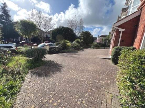 Additional Property Image 2 bedroom Apartment for sale in Paignton 7
