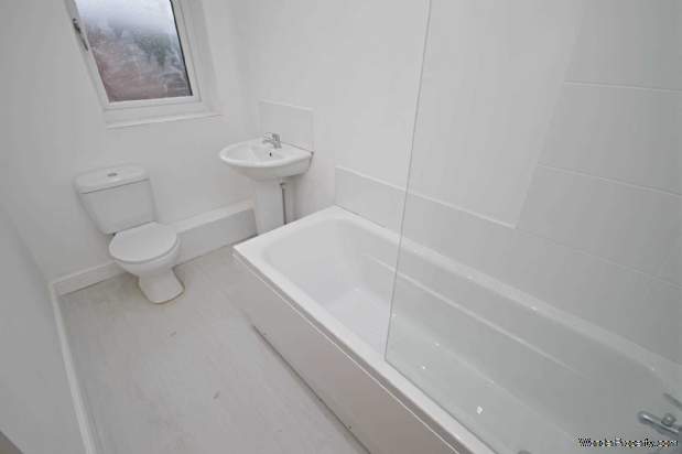 Additional Property Image 2 bedroom Apartment for sale in Stockport 5
