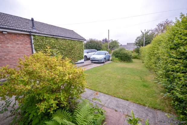 Additional Property Image 3 bedroom Bungalow for sale in Stockport 4